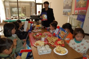 Дарение за българското училище в Токио